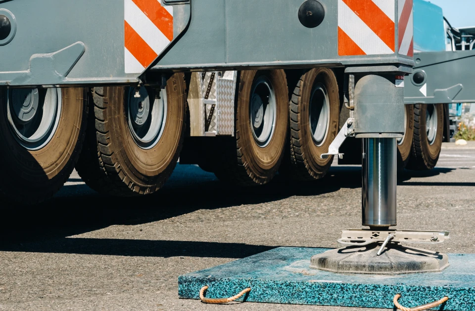 Prestige Autobody: Skilled Heavy-Duty Vehicle Extraction Services in Sydney